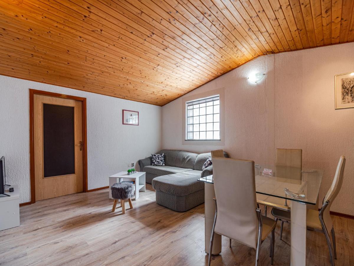 Apartmani Arijana Medulin Exterior foto